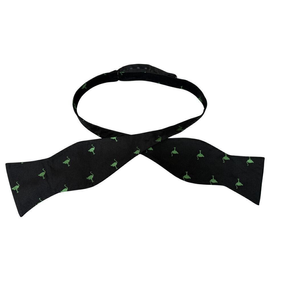 Green Ostrich Emu Bird Print Mens  Bow Tie Self Tie Adjust 14"-20" Black /Green
